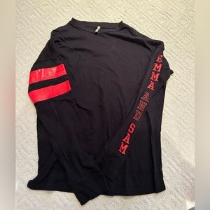 NWOT Emma & Dam oversized logo top